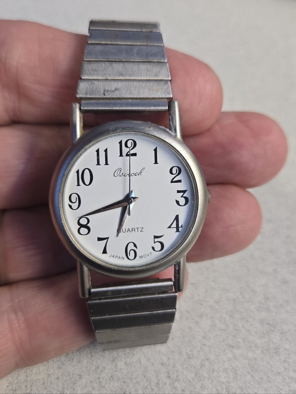 Osirock Easy to Read Quartz Watch